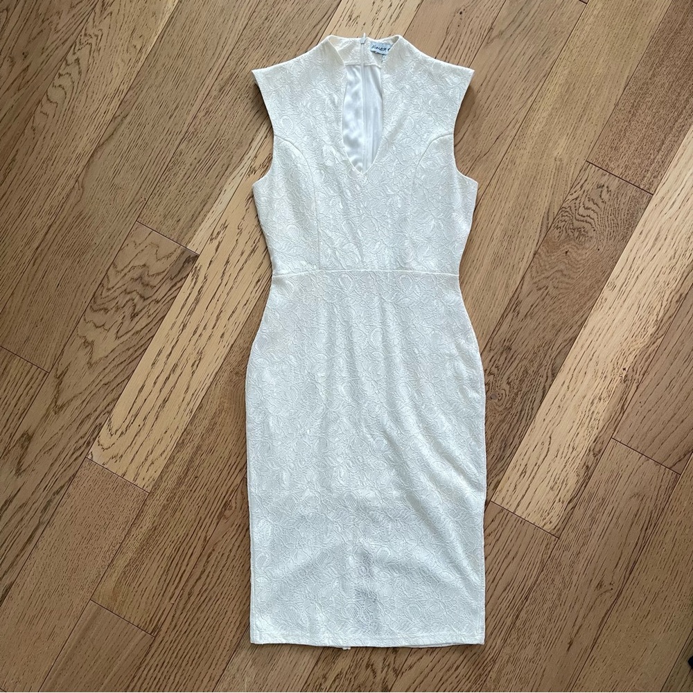 Almost Famous White Sleeveless Sheath Dress